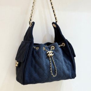 Chanel 25 Bag Replika i Spegelkvalitet - Exakt Kopia av Denimdesignen 1052360426 - front view | 25 Bag