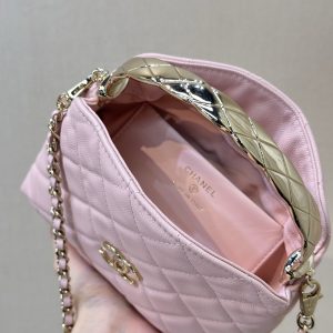 Chanel Gabrielle Hobo Replika i Spegelkvalitet med Äkta Läder - Premium Kvalitet 1055448668 - front view | Chanel